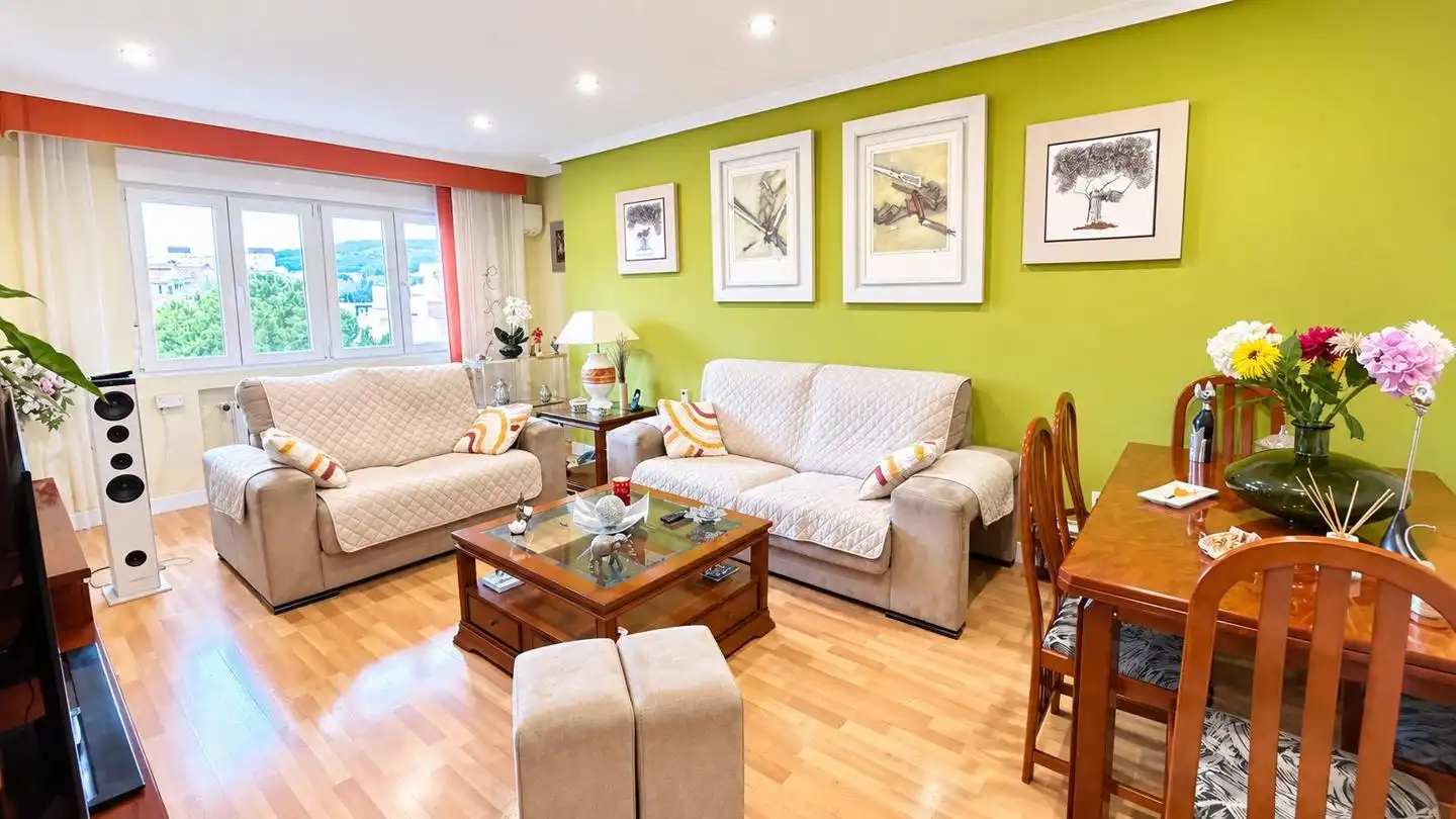 Flat with lift for sale in Alameda