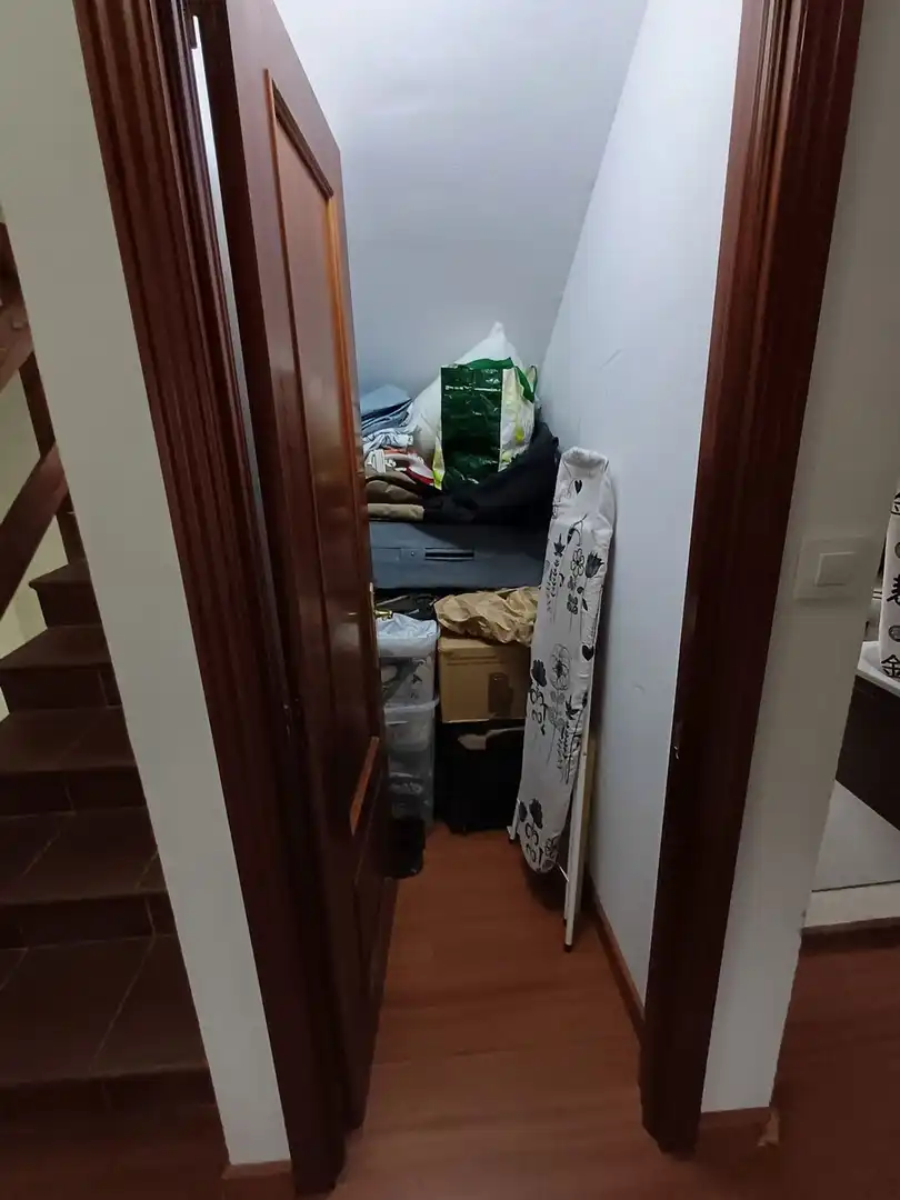 Dormitori de Casa o xalet en venda en Siero amb Calefacció, Traster i Piscina