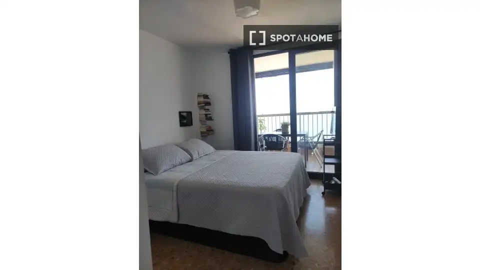 Habitación de Piso de alquiler en Xàtiva con Aire acondicionado, Calefacción y Amueblado