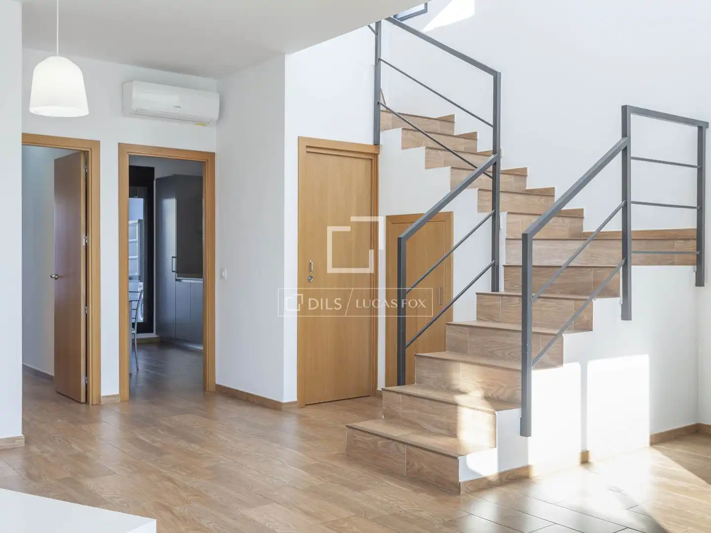 Casa o chalet de alquiler en Godella con Aire acondicionado, Jardín privado y Piscina