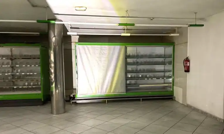 Local comercial en venta en Carrer de l'Alcalde Armengou 13, imagen 19