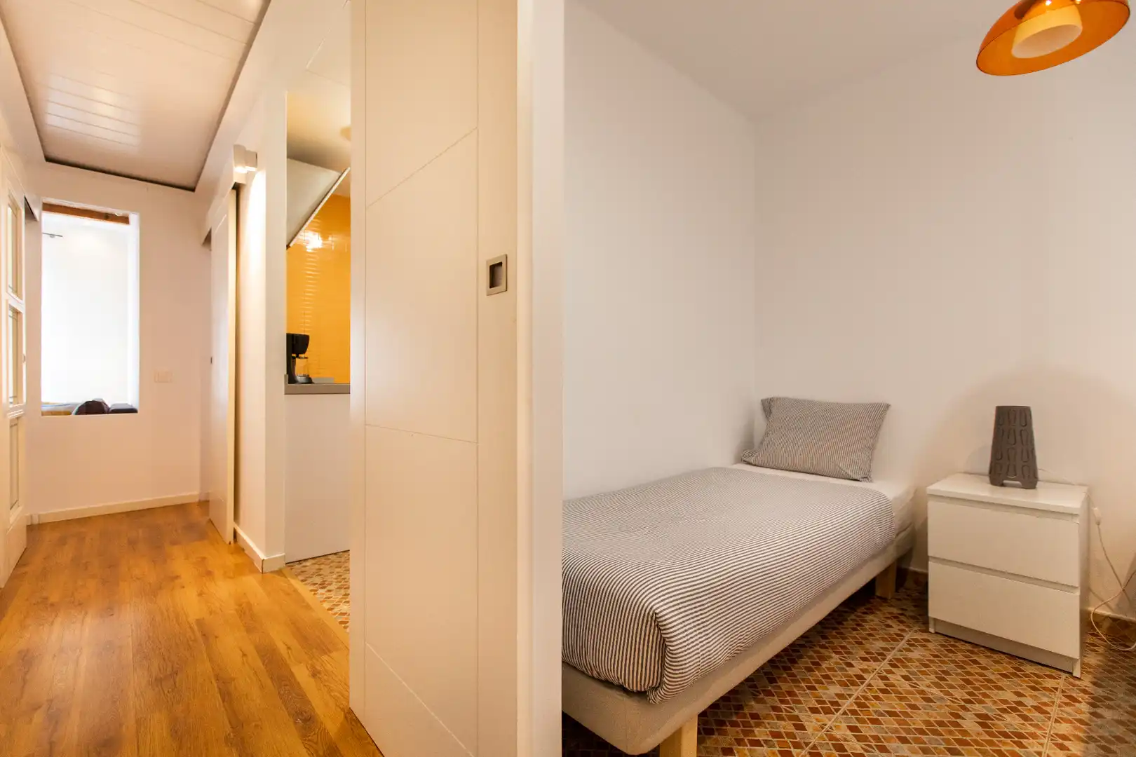 Flat for sale in Carrer de Tapioles, El Poble Sec - Parc de Montjuïc
