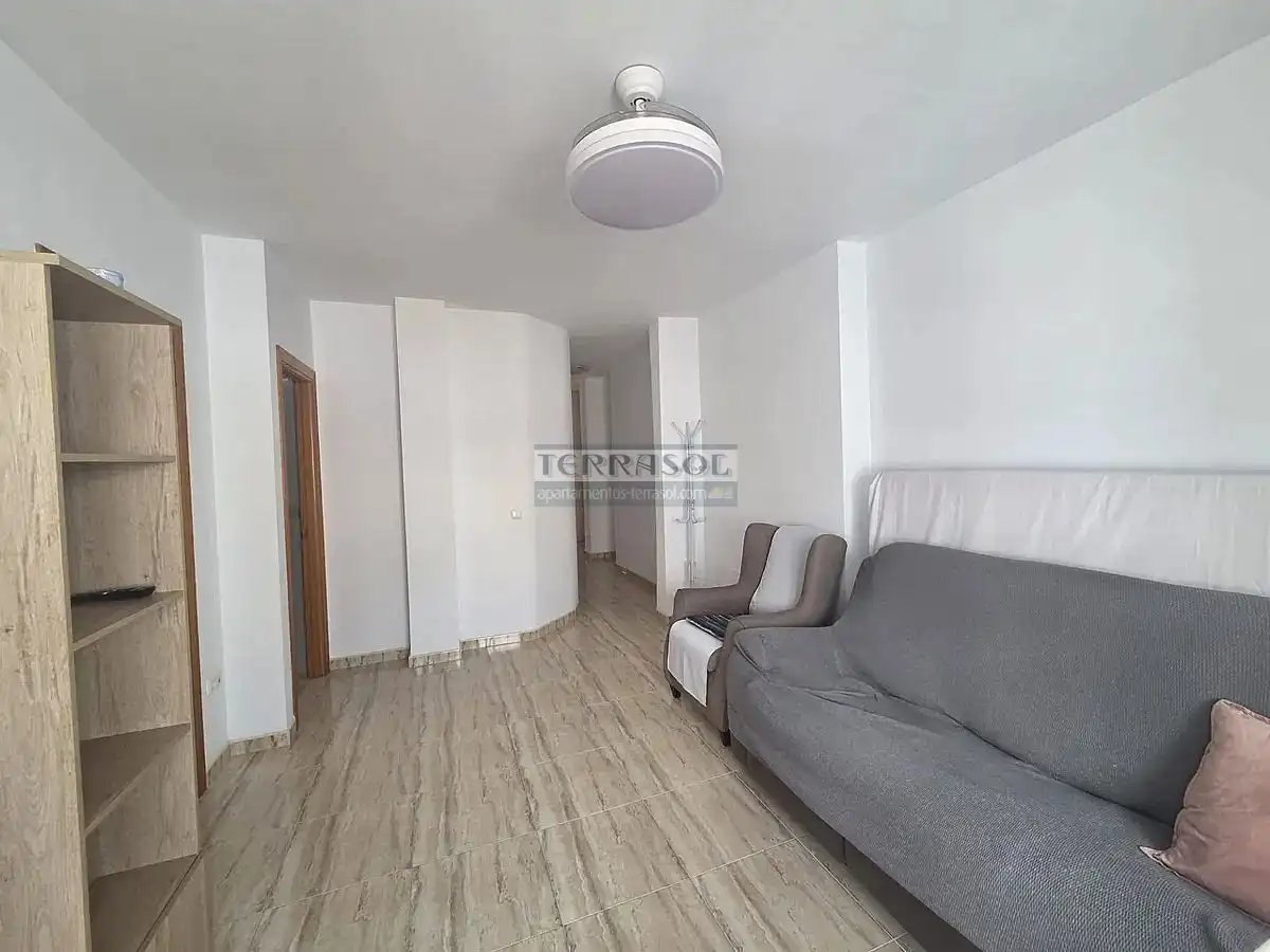 Apartamento con ascensor en venta en Torre del Mar, imagen 2