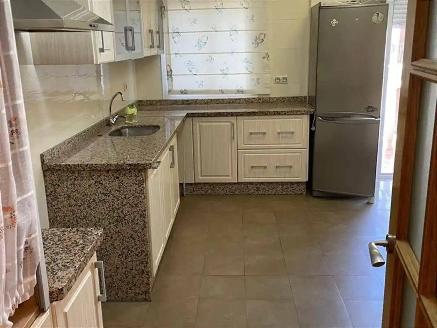 Kitchen of Attic for sale in Berja  with Air Conditioner
