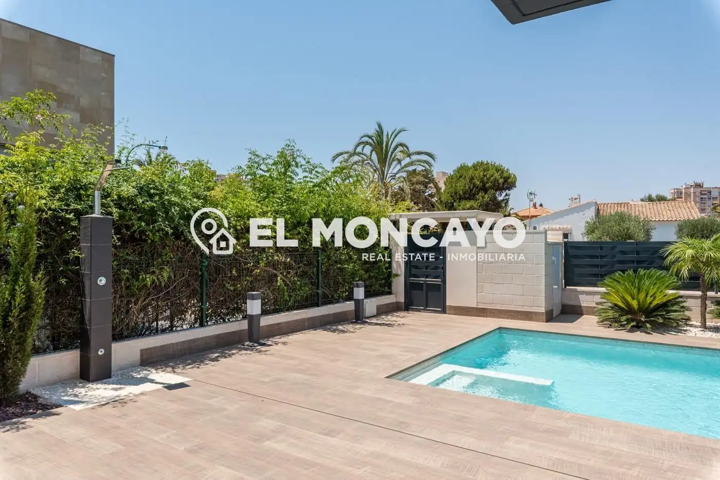 Detached house with pool for sale in Avenida Playa Honda, imagen 4