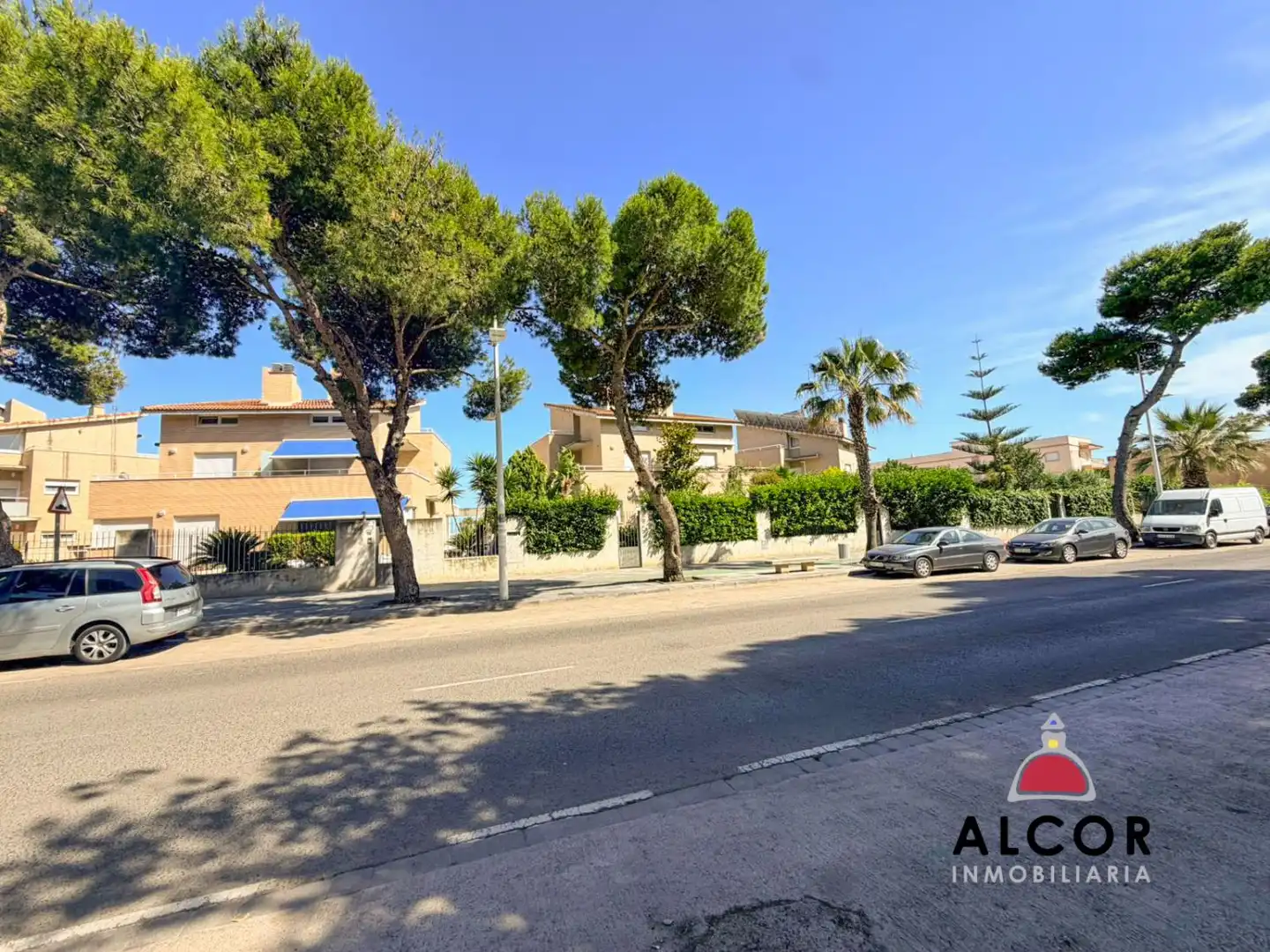 Commercial properties for sale in Zona Papa Luna - Platja del Gurugú