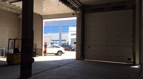 Foto 4 von Fabrikhallen zur Miete in Domeny, Girona Capital