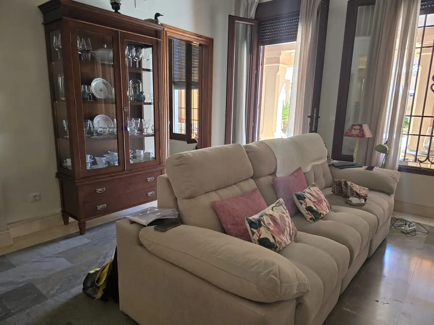 Sala de estar de Casa o chalet en venta en Villanueva del Ariscal con Aire acondicionado, Jardín privado y Terraza