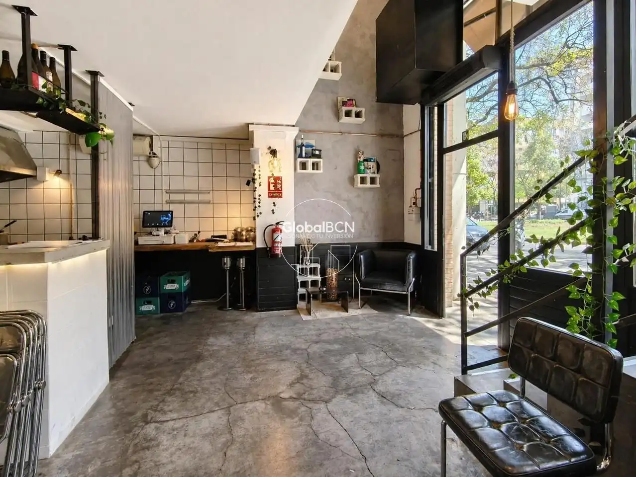 Commercial properties for transfer in Del Taulat, El Poblenou