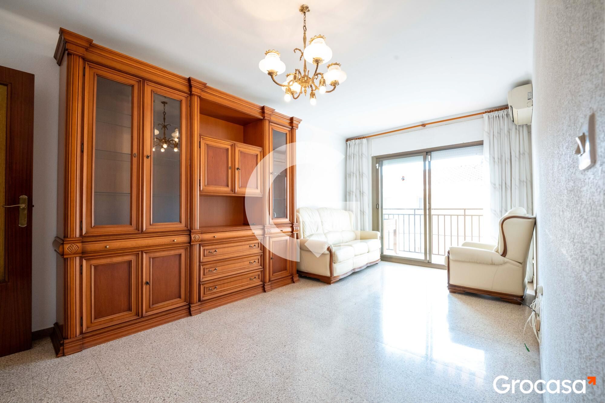 Living room of Flat for sale in Mataró  with Air Conditioner, Oven and TV