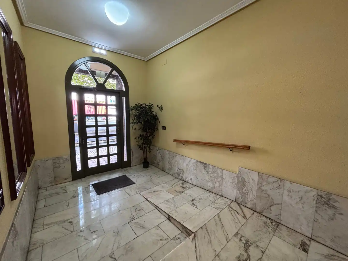 Piso en venta en Avenida del Príncipe de Asturias , La Calzada