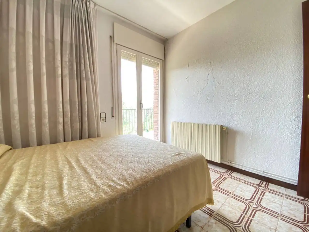 Habitación de Ático en venta en Gavà con Calefacción, Terraza y Trastero