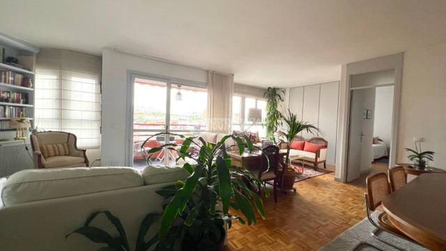 Piso en Venta en Media Legua