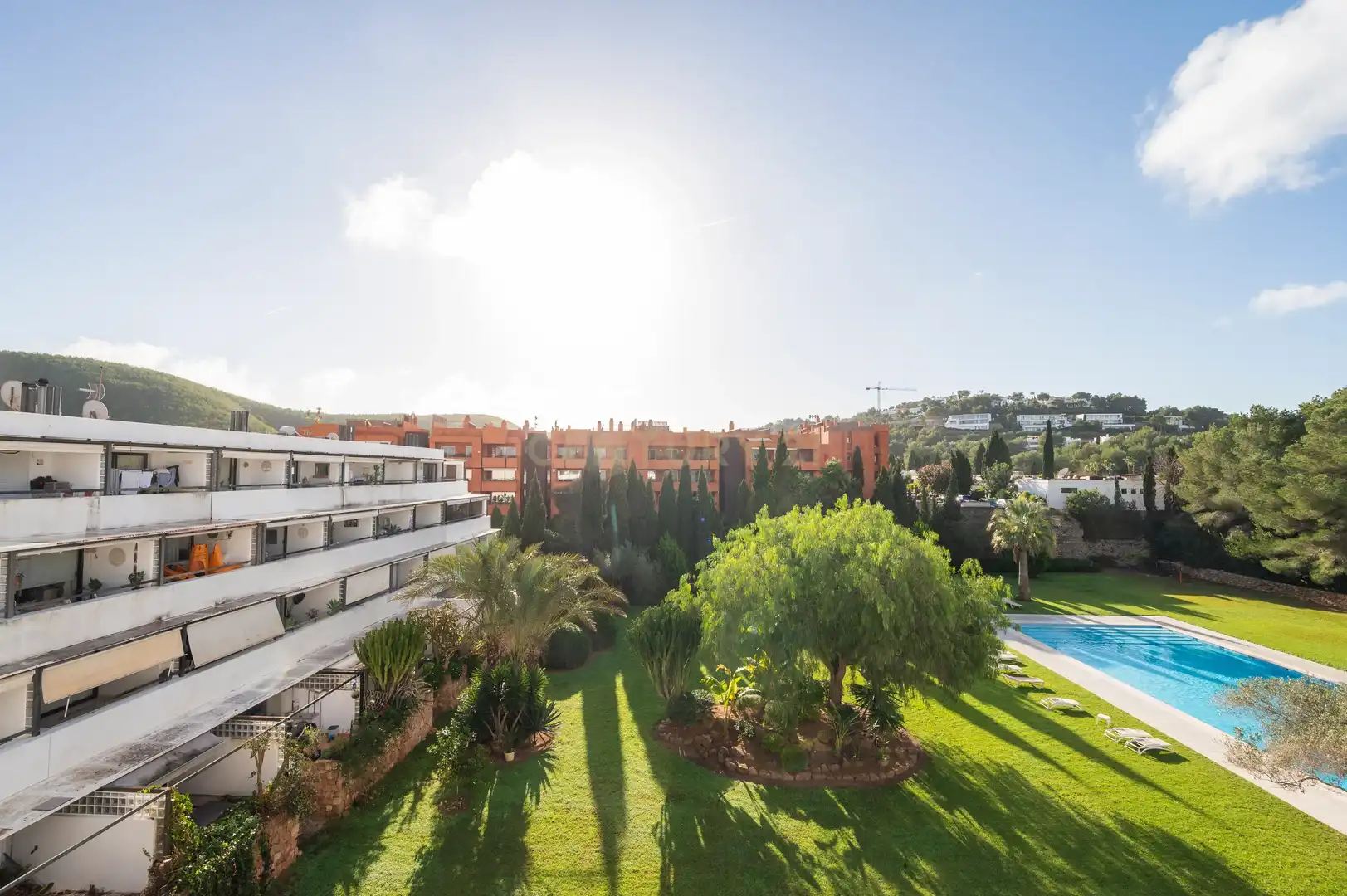 Garten von Wohnung zum Verkauf in Santa Eulària des Riu mit Klimaanlage, Privatgarten und Balkon