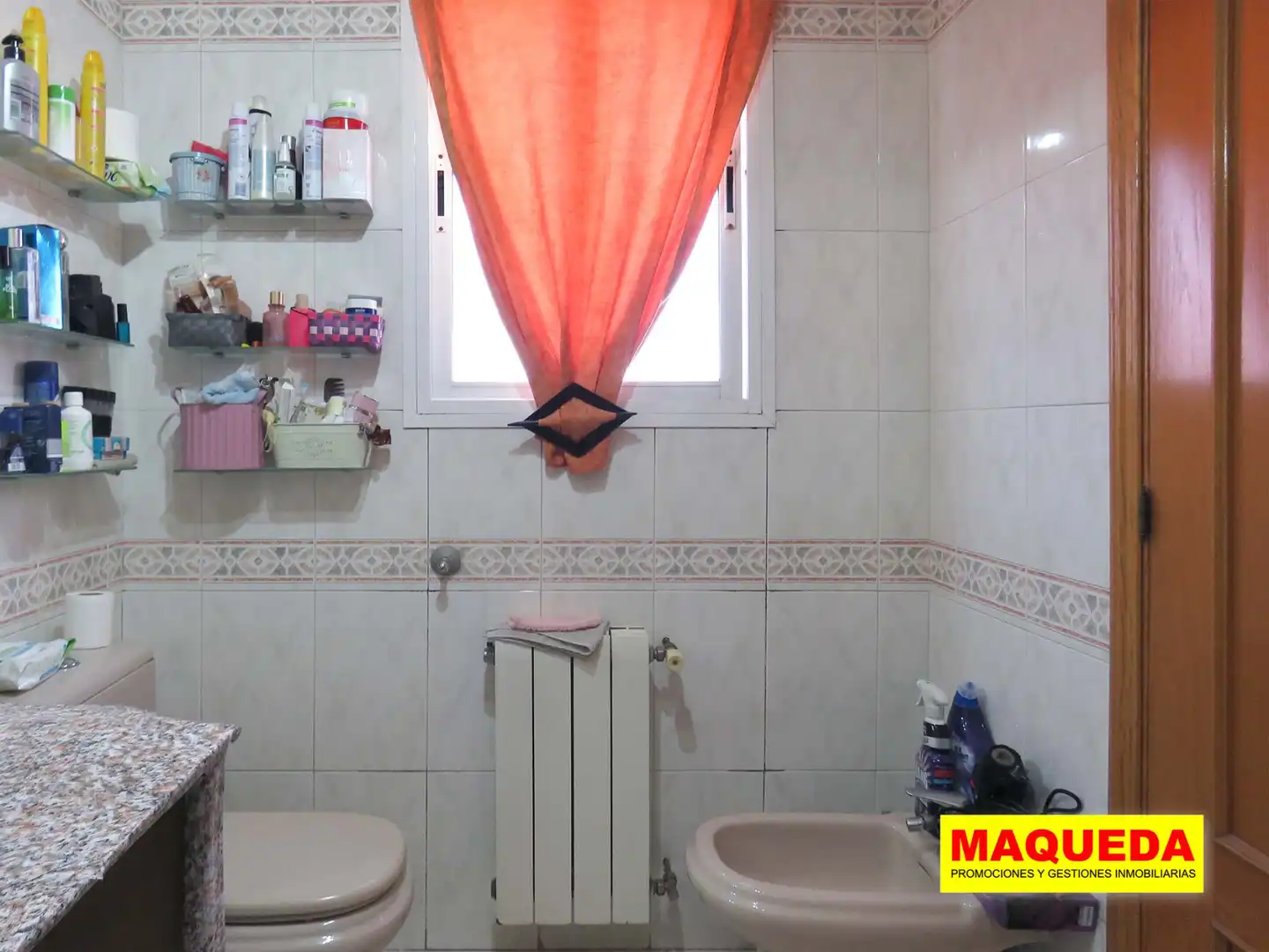Badezimmer von Maisonette zum Verkauf in Alcorcón mit Klimaanlage, Heizung und Parkett
