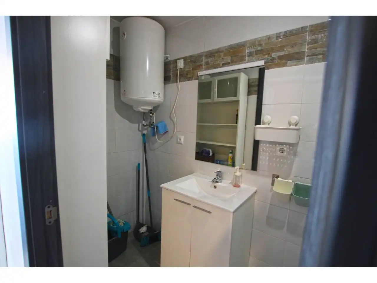 Bany de Casa o xalet en venda en Torrejón del Rey amb Calefacció, Jardí privat i Terrassa