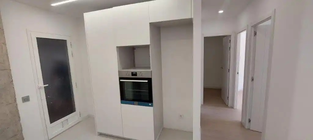 Cocina de Piso en venta en Sant Joan Despí con Aire acondicionado, Calefacción y Horno