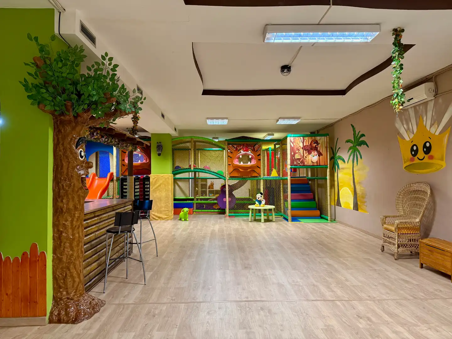 Gewerbefläche zum Verkauf in Carrer de Linné