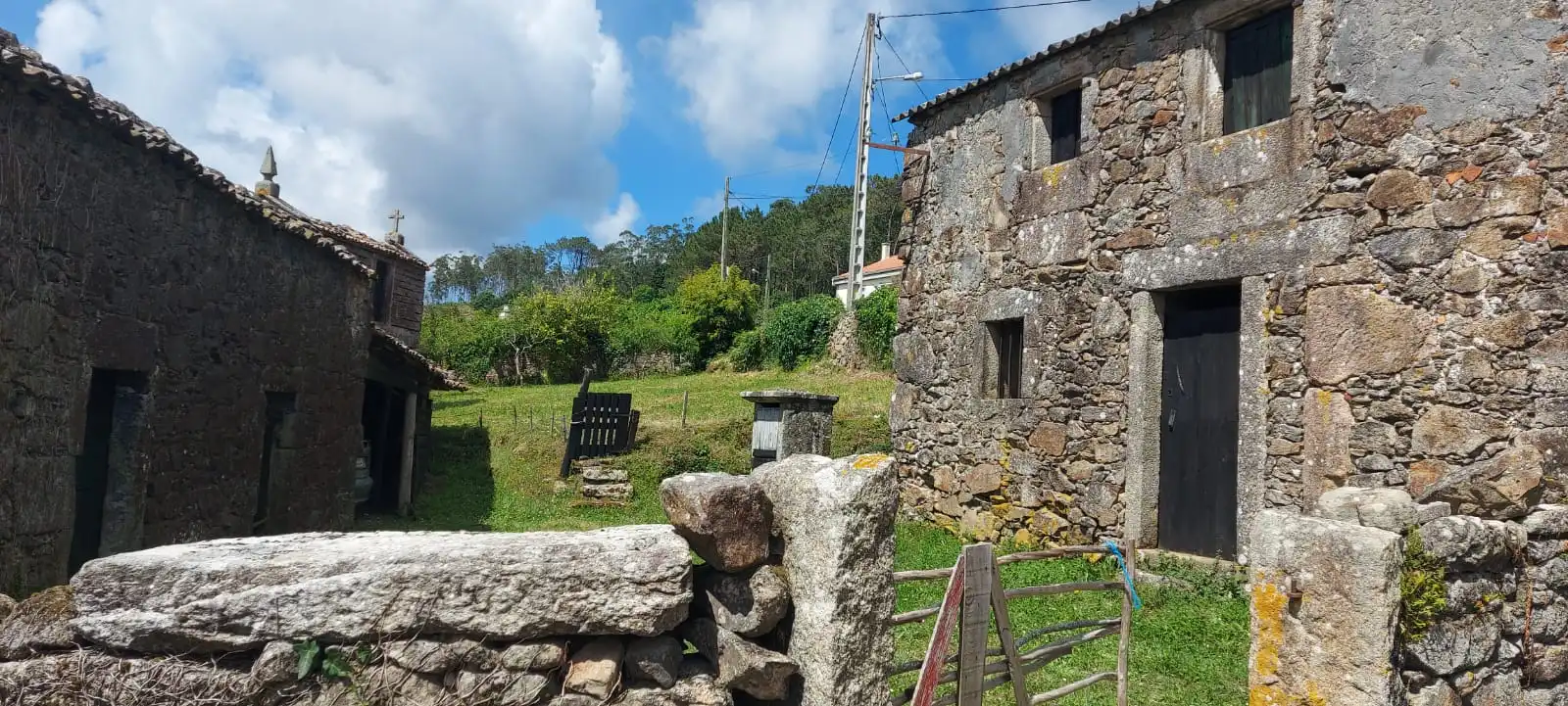 Außenansicht von Haus oder Chalet zum Verkauf in Muxía mit Privatgarten