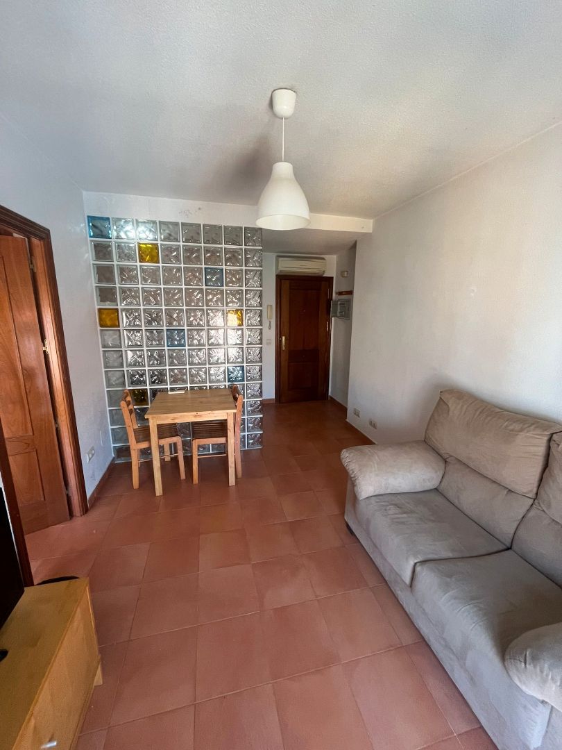 Living room of Flat for sale in Aranjuez  with Air Conditioner, Heating and Storage room