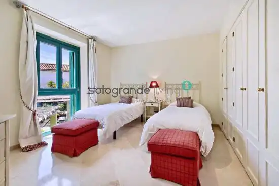 Detached homes for rent in Puerto de Sotogrande - La Marina