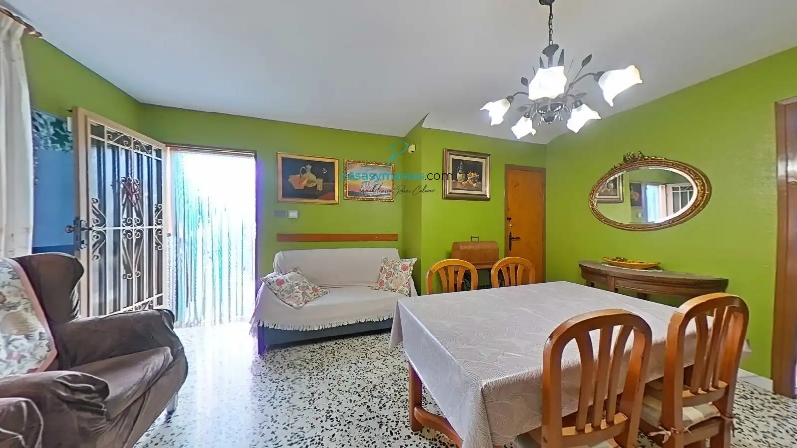 Menjador de Casa o xalet en venda en El Vendrell amb Calefacció, Jardí privat i Parquet
