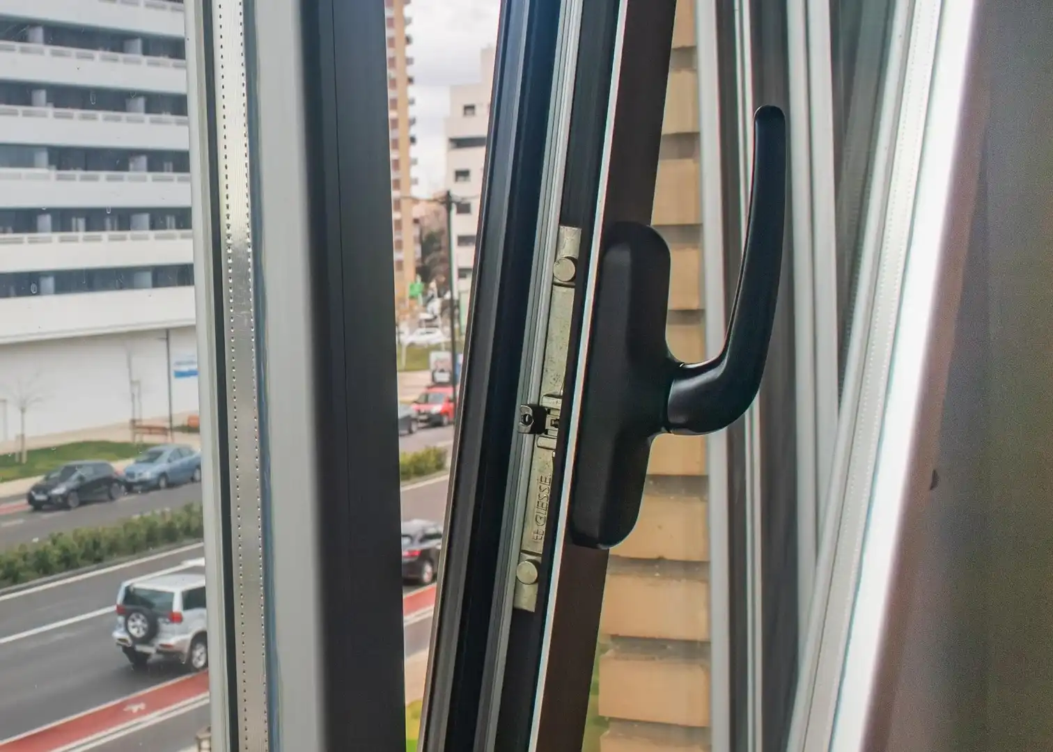 Exterior view of Flat for sale in Zaragoza  with Air Conditioner, Heating and Storage room