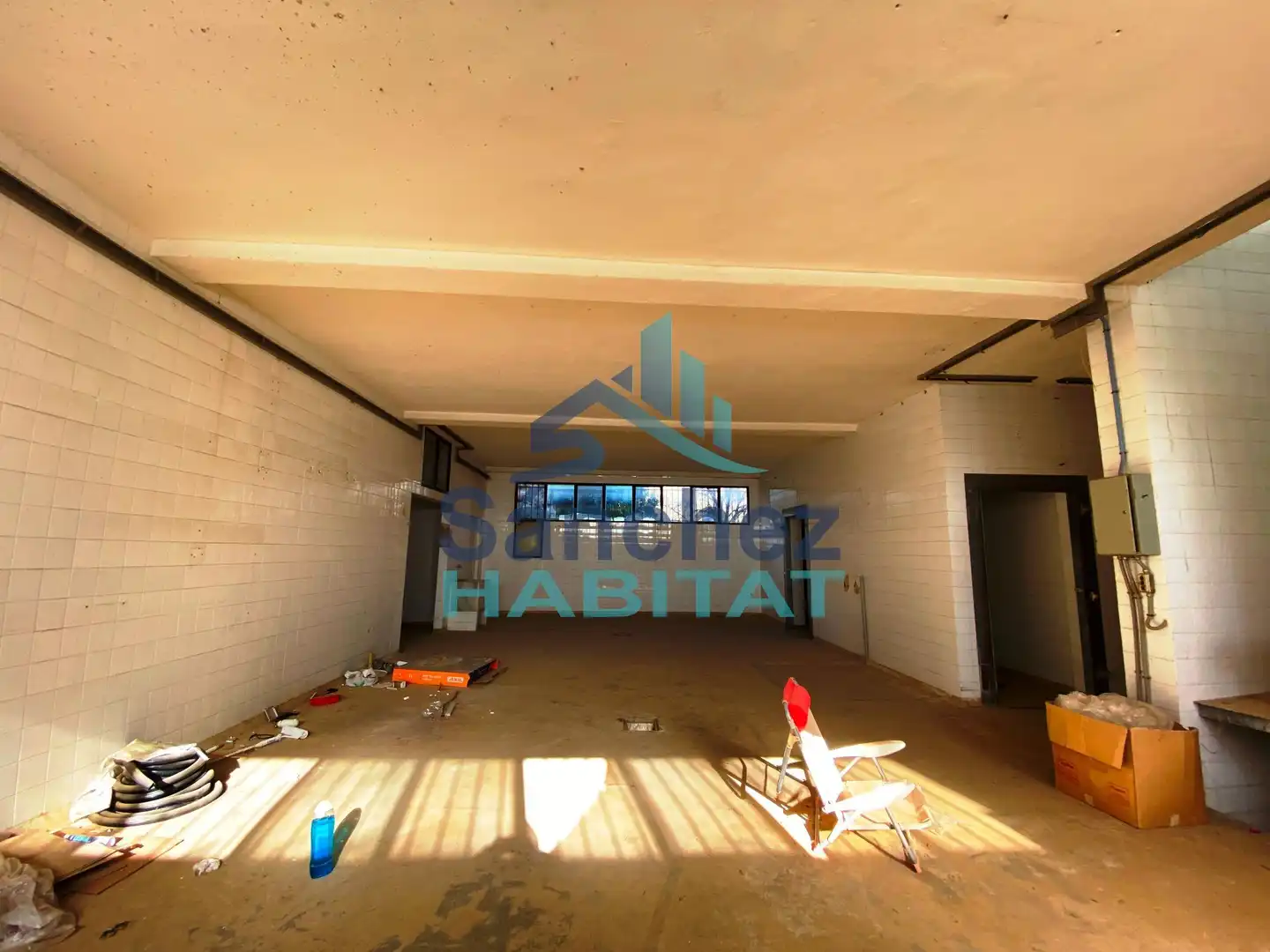 Industrial buildings for sale in Chelva