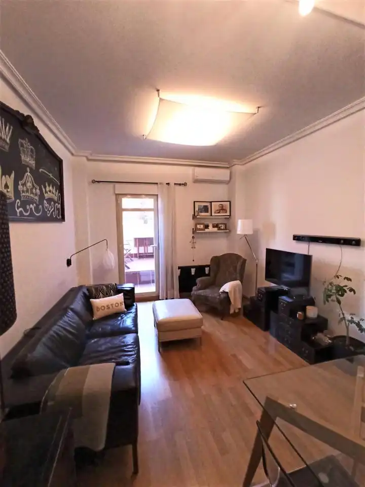 Flat for rent in Calle Fernando Pastor, Numancia