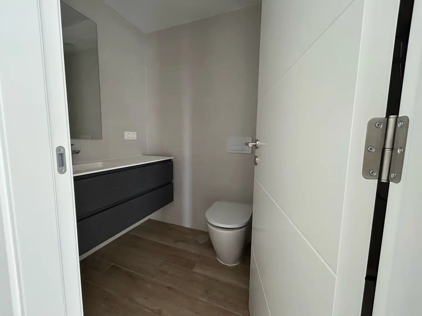 Bathroom of Flat for sale in Casares  with Air Conditioner, Heating and Parquet flooring