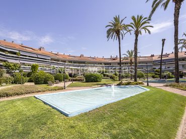 Flat with balcony to rent in Can Girona - Terramar - Vinyet