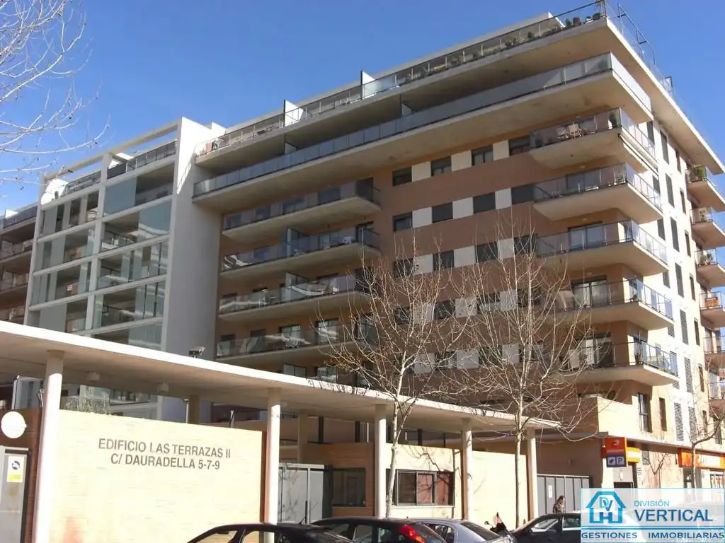 Pis de lloguer a calle Dauradella, Valterna