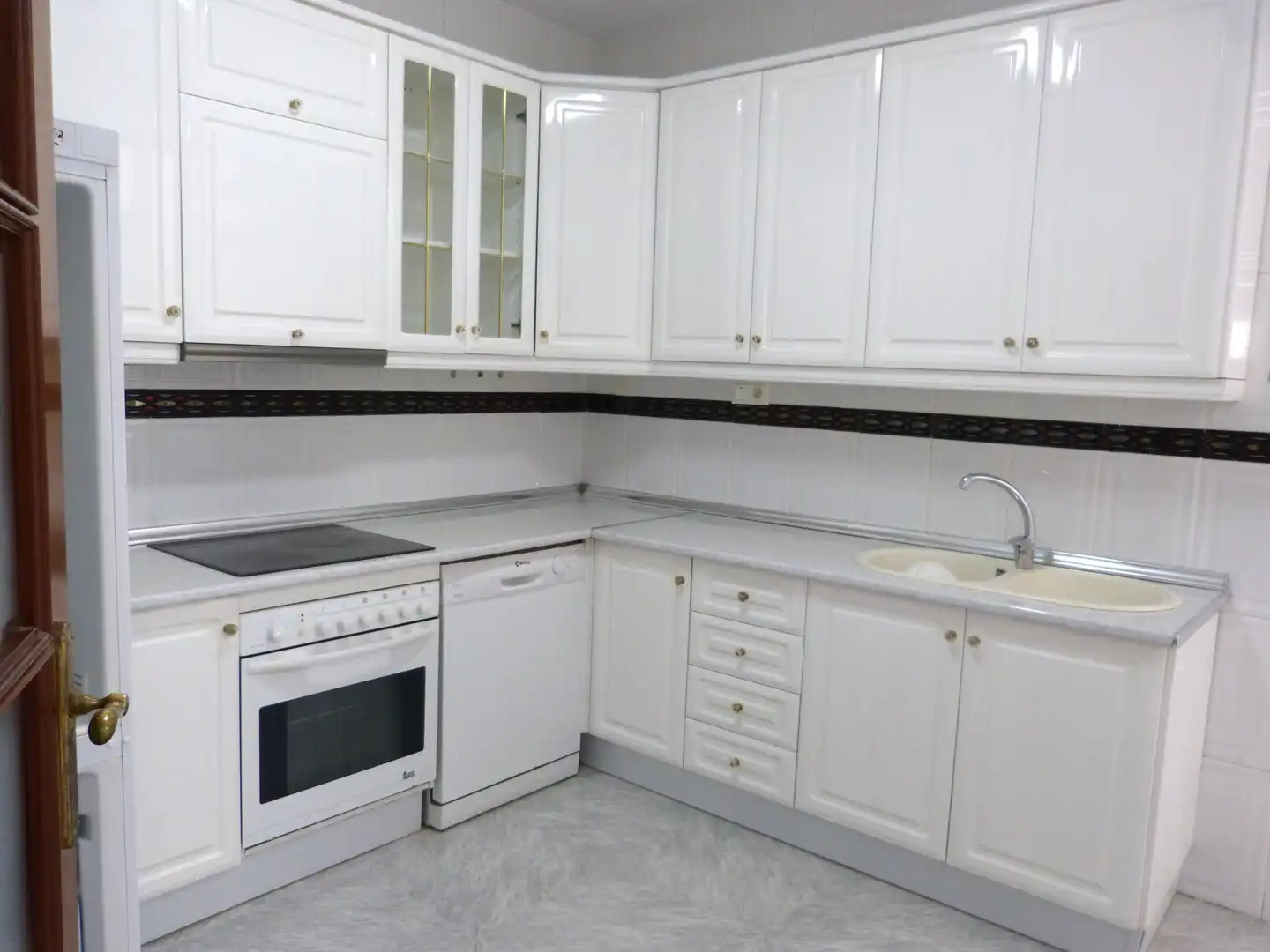 Flat for rent in Calle Navarro Rodrigo, Centro