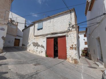 Casa amb jardí en venda a Calle Horno 21