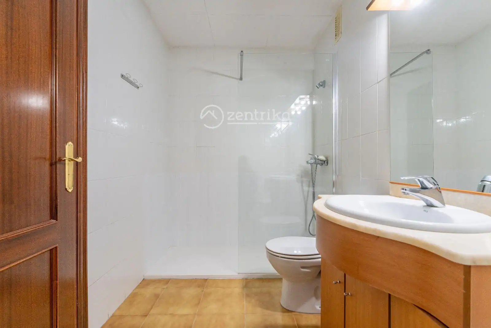 Baño de Piso en venta en Reus con Aire acondicionado, Calefacción y Terraza