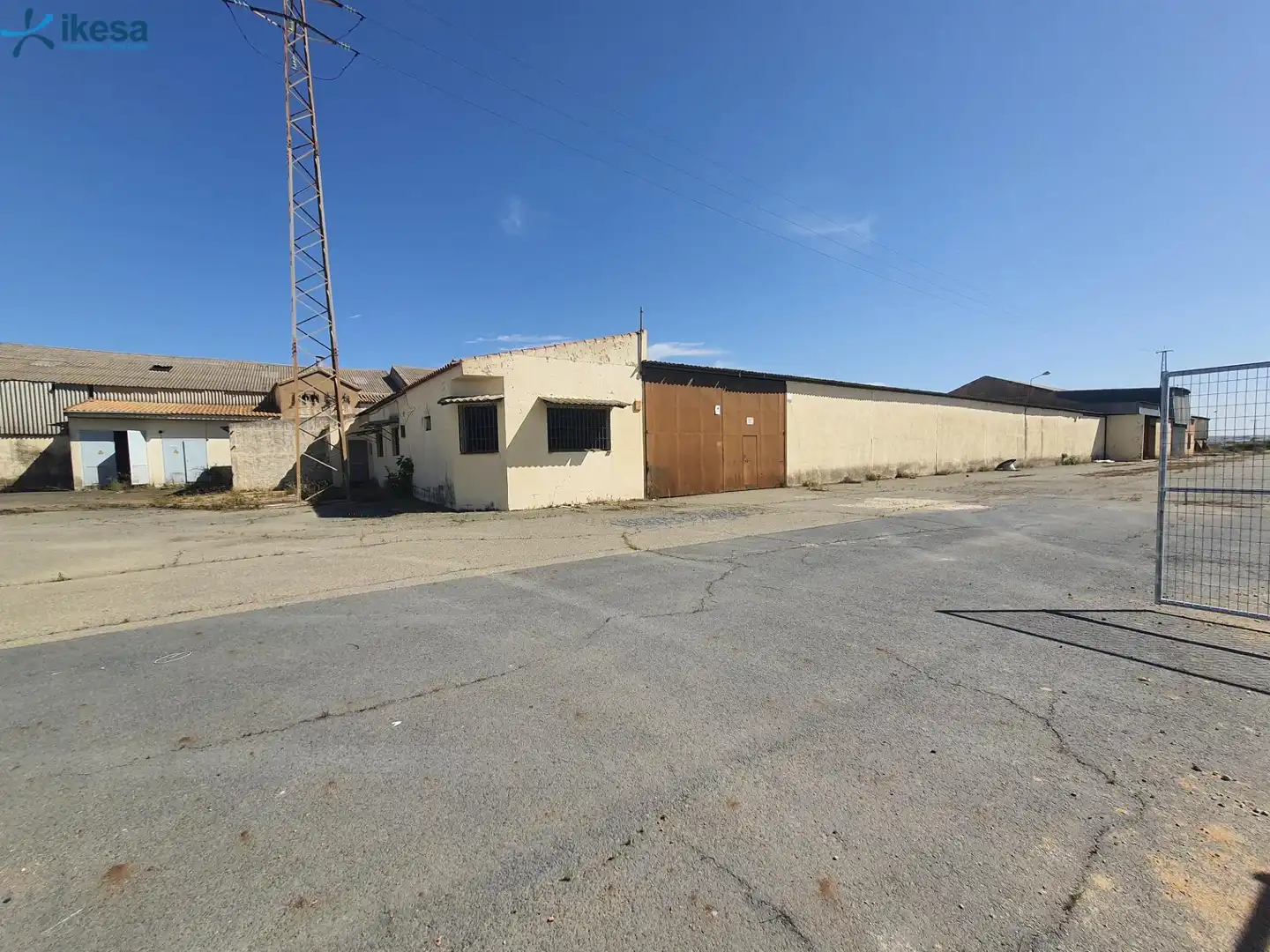 Industrial buildings for sale in La Palma del Condado