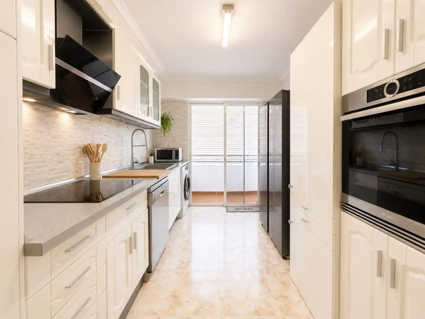 Kitchen of Flat for share in Meliana, Valencia