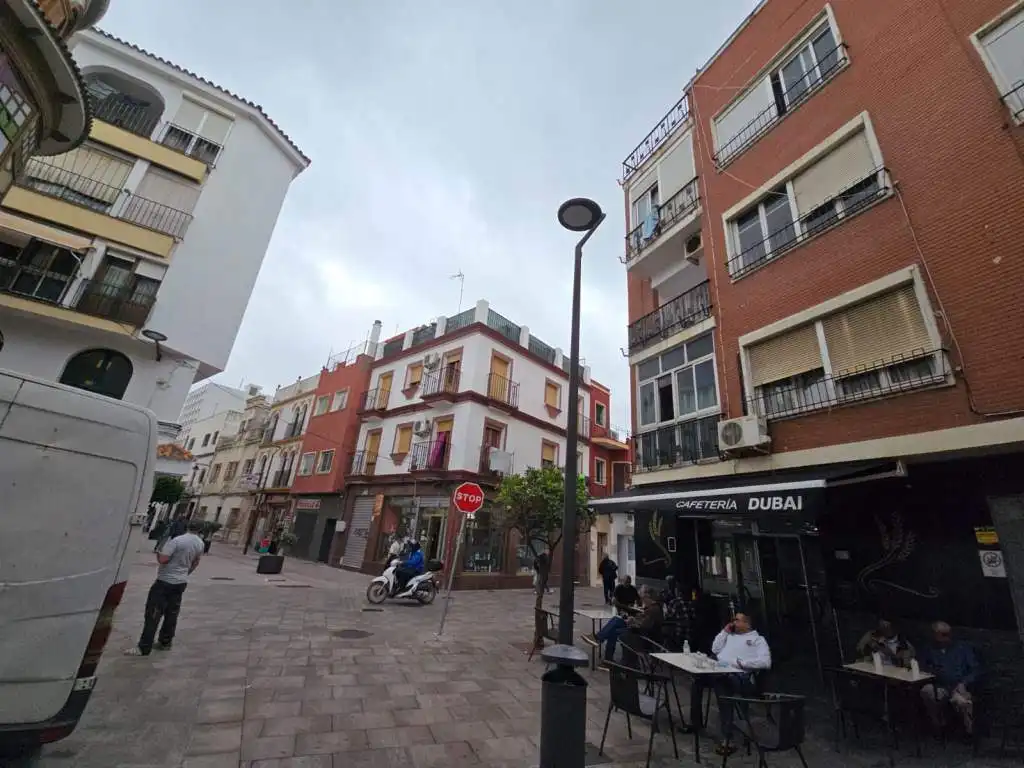 Vista exterior de Piso en venta en Algeciras