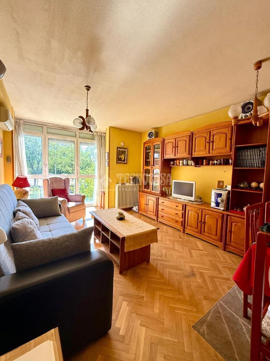 Sala de estar de Piso en venta en  Madrid Capital con Aire acondicionado y Trastero