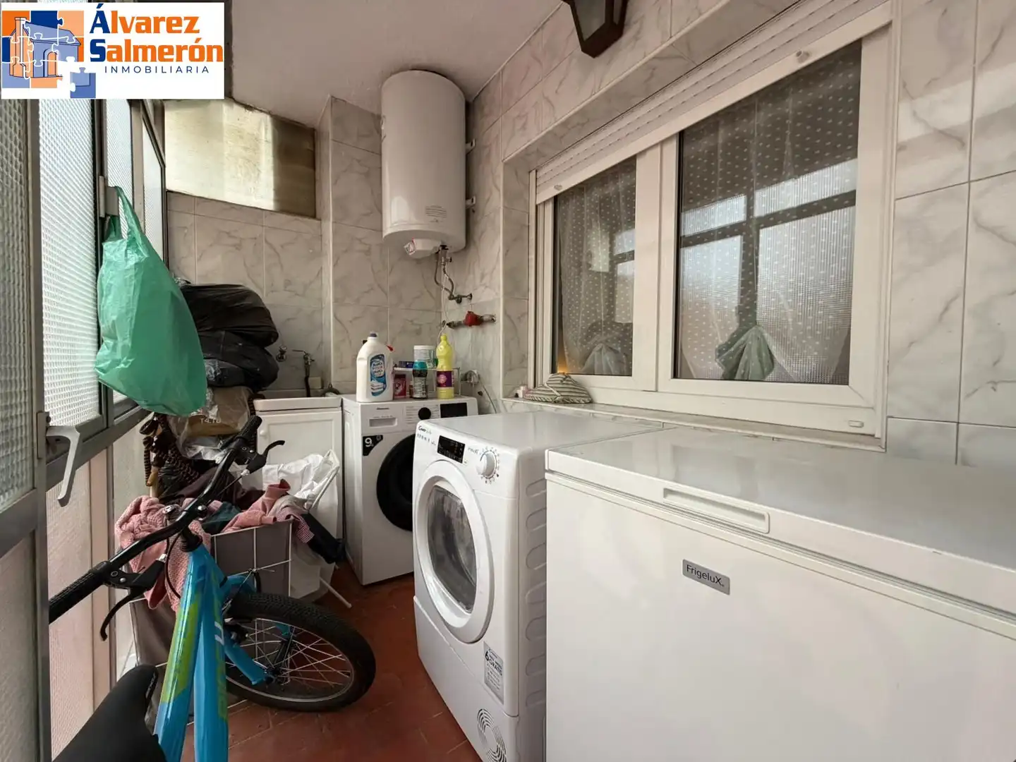 Piso en venta en Granada con Aire acondicionado, Parquet y Balcón