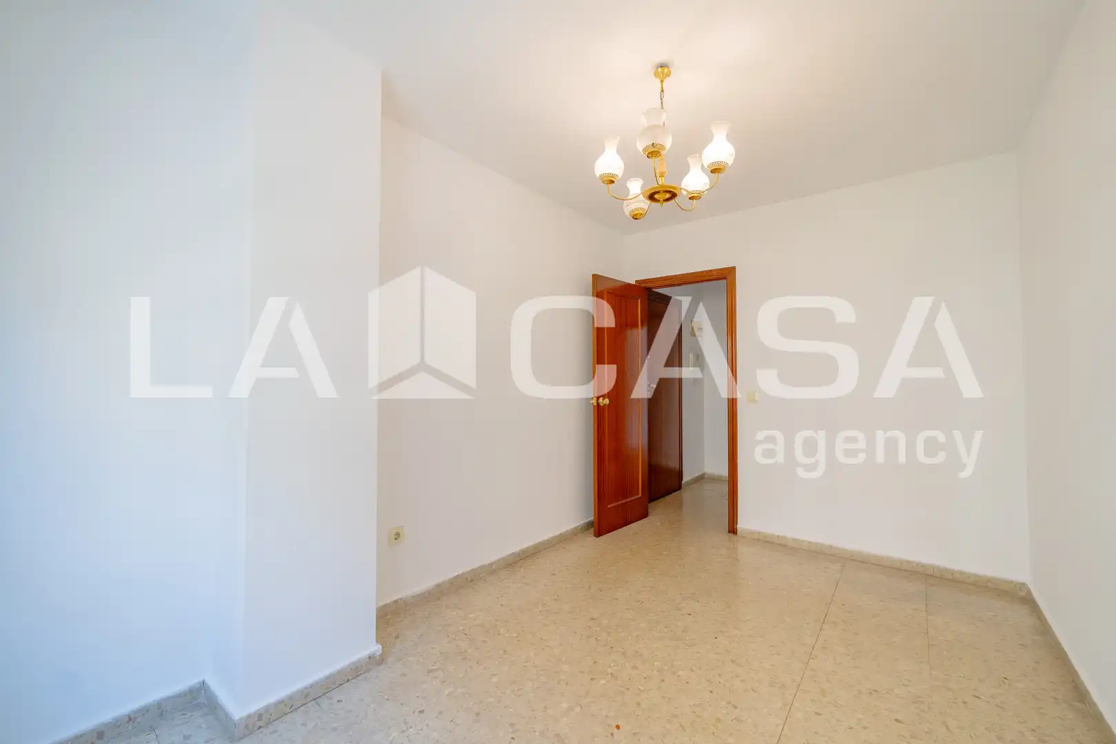Flat with lift for sale in Algirós