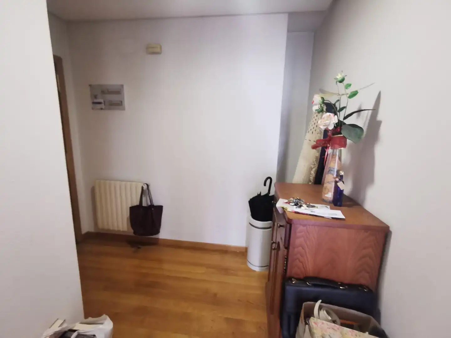 Piso en venta en Ourense Capital  con Calefacción, Parquet y Amueblado