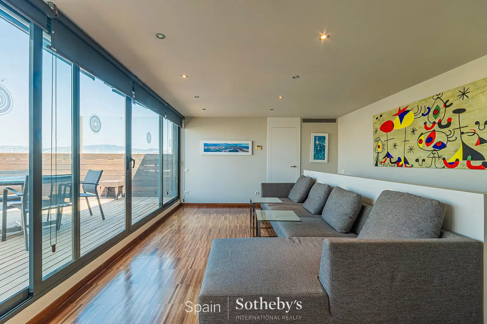 Sala de estar de Ático en venta en Barcelona con Aire acondicionado, Terraza y Piscina
