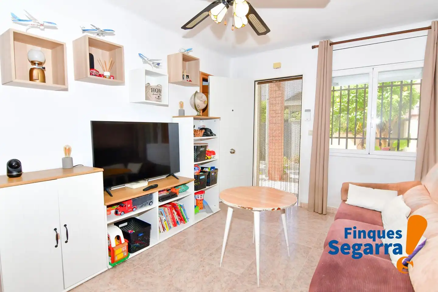 Sala de estar de Casa o chalet en venta en Albinyana con Terraza
