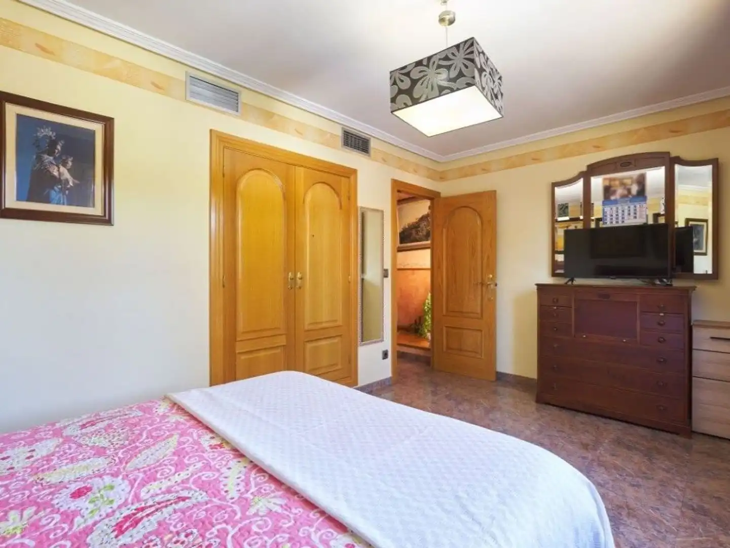 Dormitori de Casa o xalet en venda en Zaragoza amb Aire condicionat, Calefacció i Jardí privat