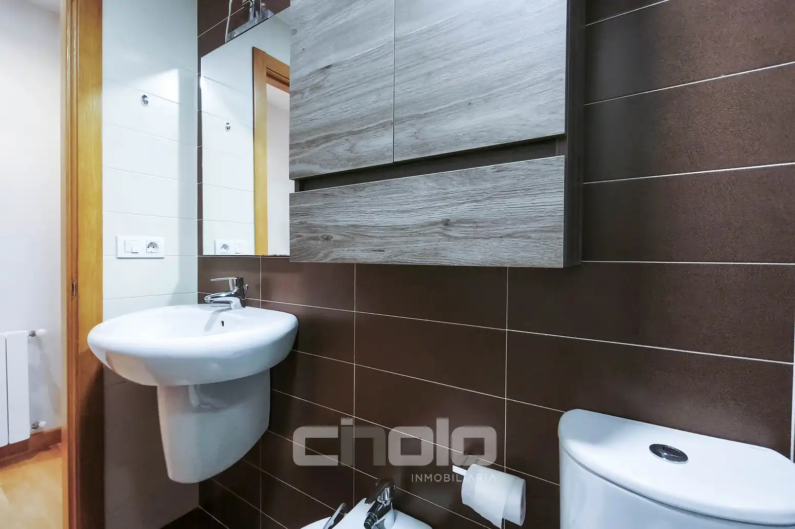 Baño de Piso en venta en Lugo con Calefacción y Trastero