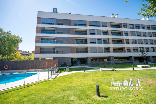 Piso en Venta en Calle de Arturo Soria en San Juan Bautista