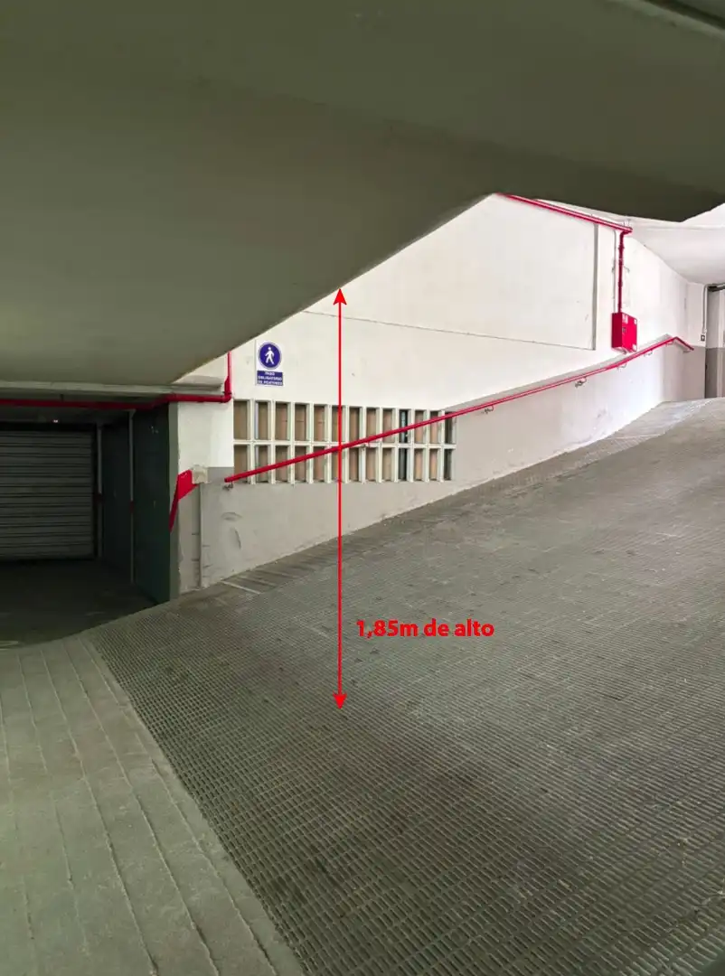 Parkplatz von Garage zum Verkauf in El Astillero  