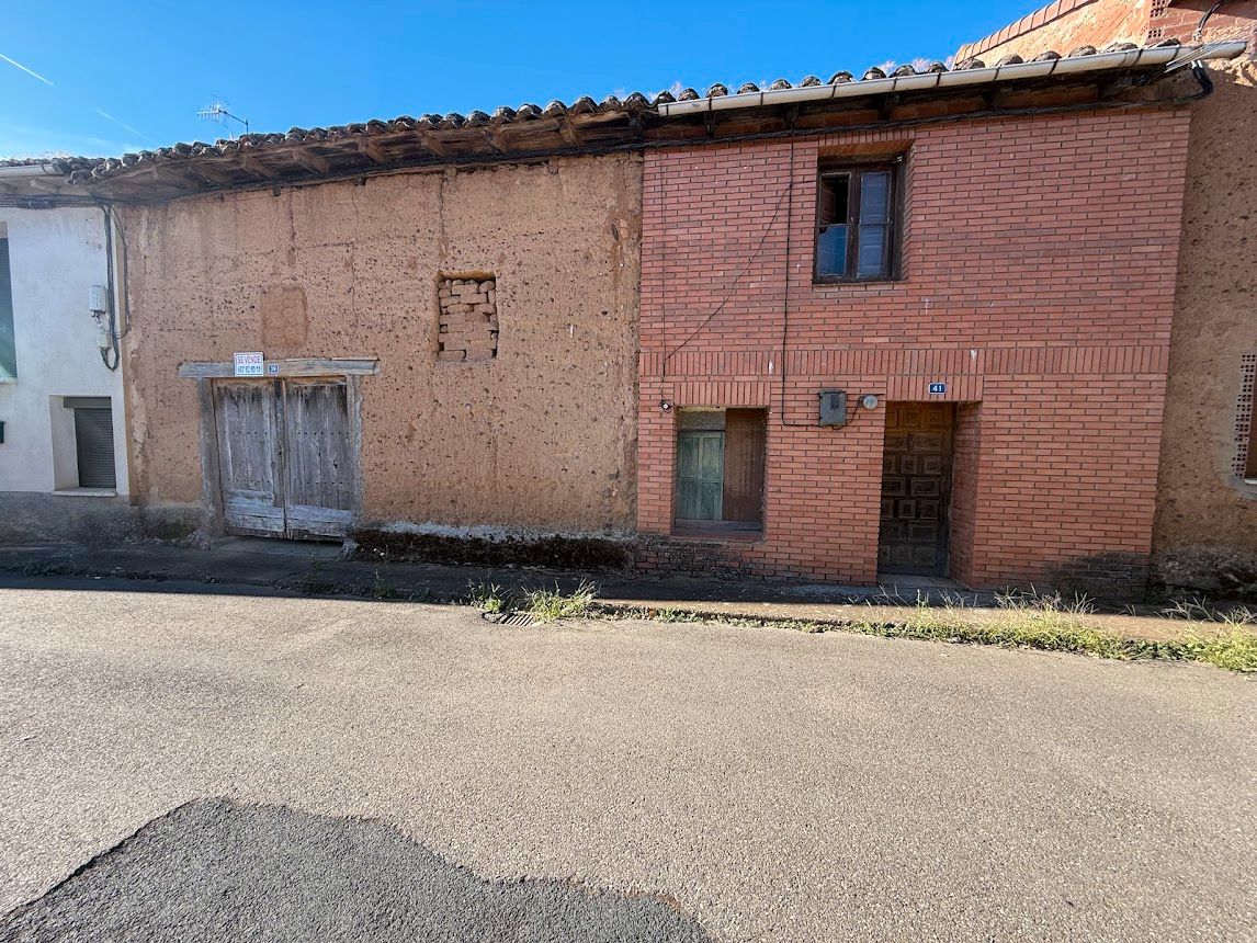 Exterior view of Premises for sale in Ardón