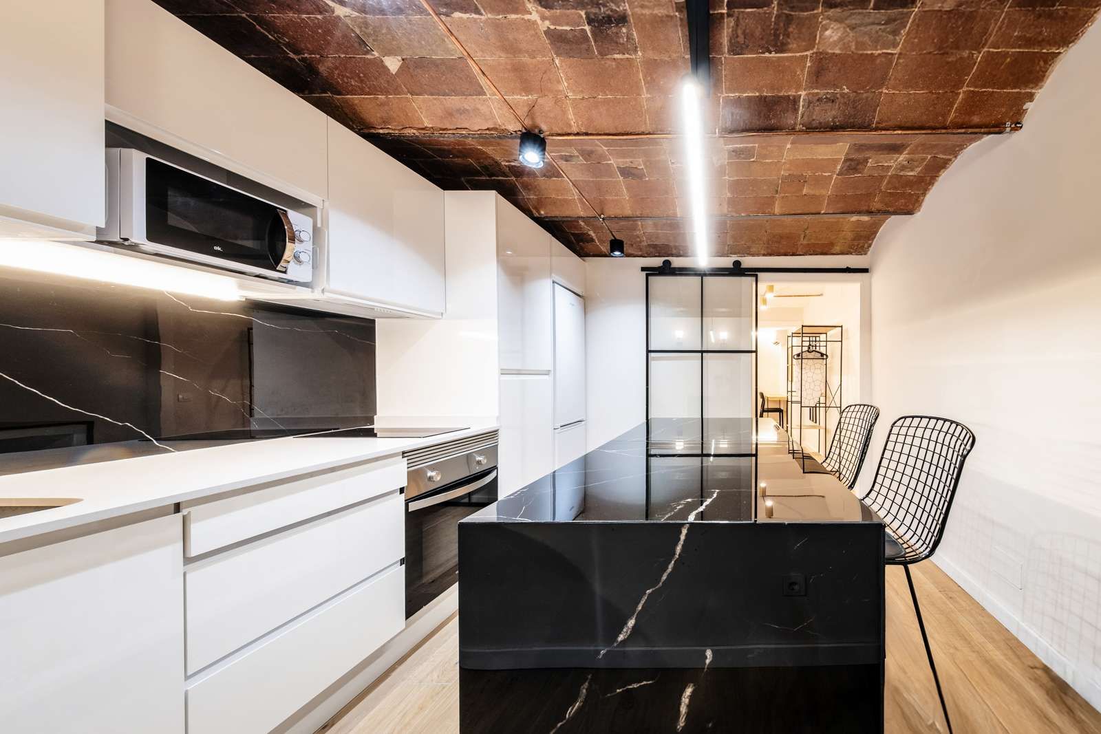 Cuina de Estudi per a compartir en  Barcelona Capital amb Aire condicionat, Calefacció i Terrassa
